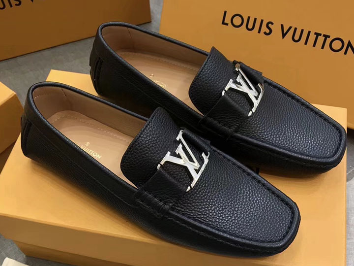 Giày nam hàng hiệu LV đang được ưa chuộng