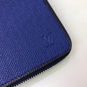 Logo LV trên ví dài nam Louis Vuitton