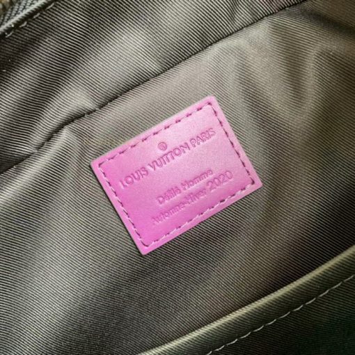 Tem da bên trong túi có màu tím đẹp mắt