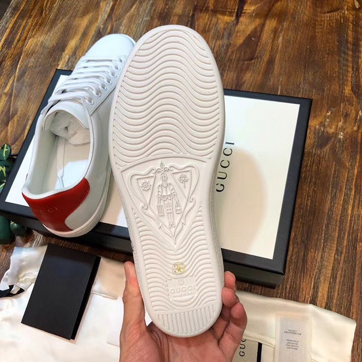 Phần đế của giày sneaker Gucci nam nữ GCGN3901