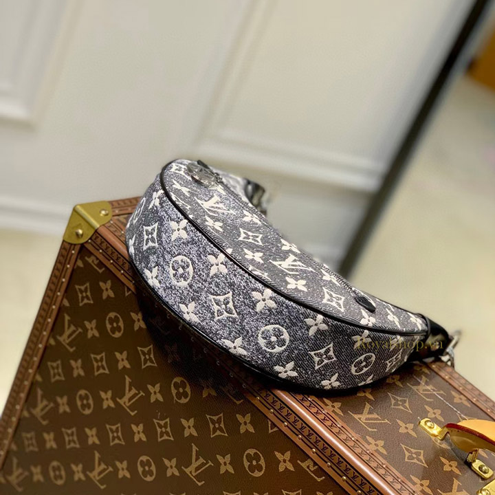 Phần đáy túi nữ Louis Vuitton LVTF8178