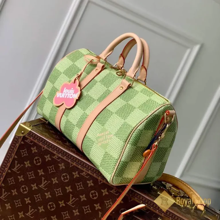 Góc nghiêng Túi du lịch LV Keepall N40671