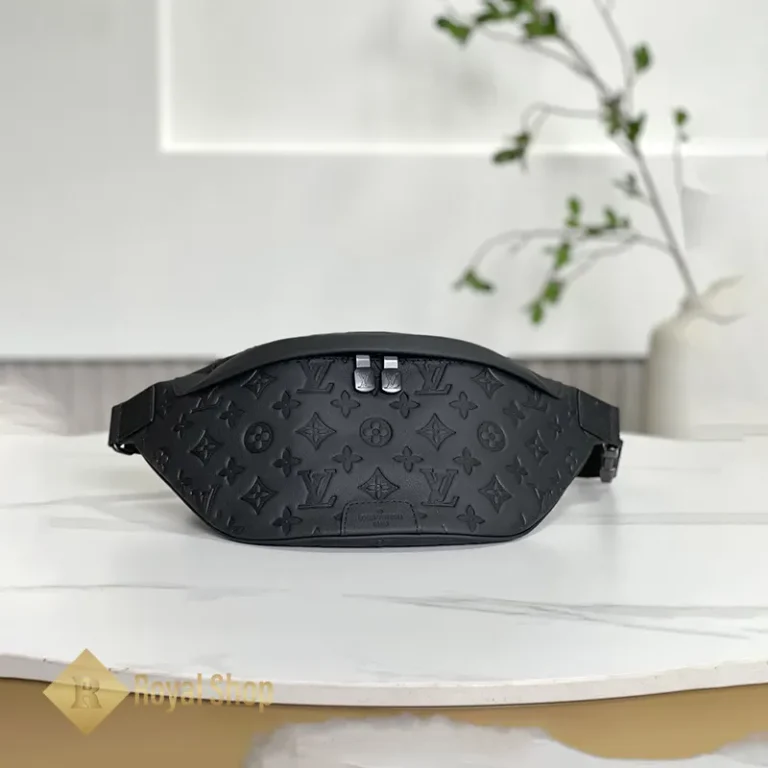 Túi LV đeo chéo nam Bumbag M46036