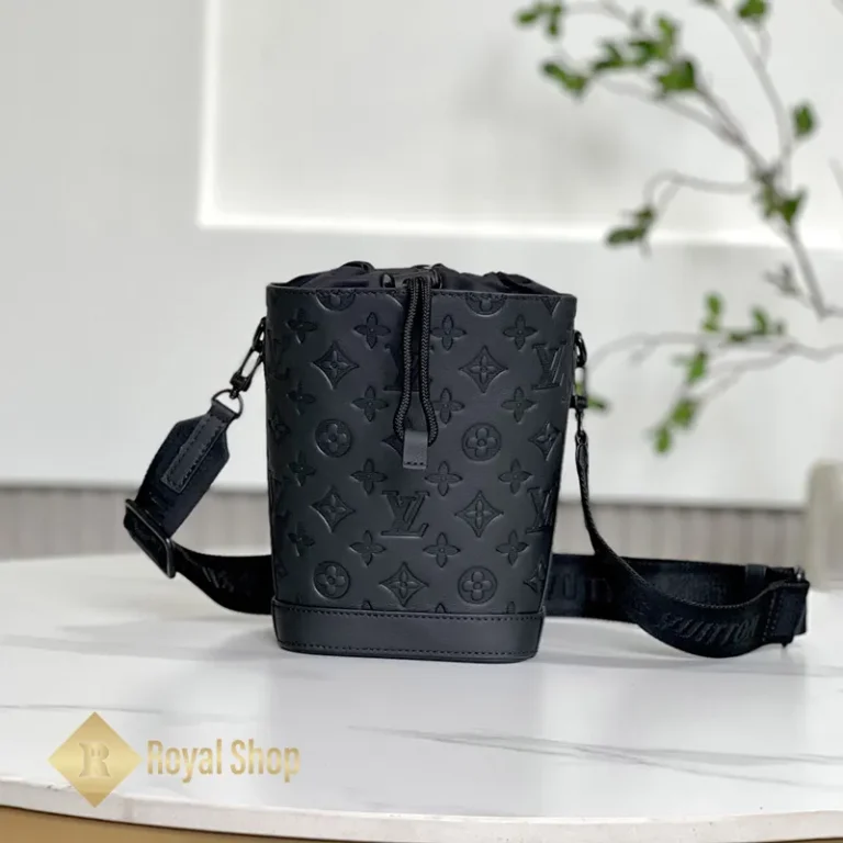 Túi đeo chéo LV nam Slingbag M82248