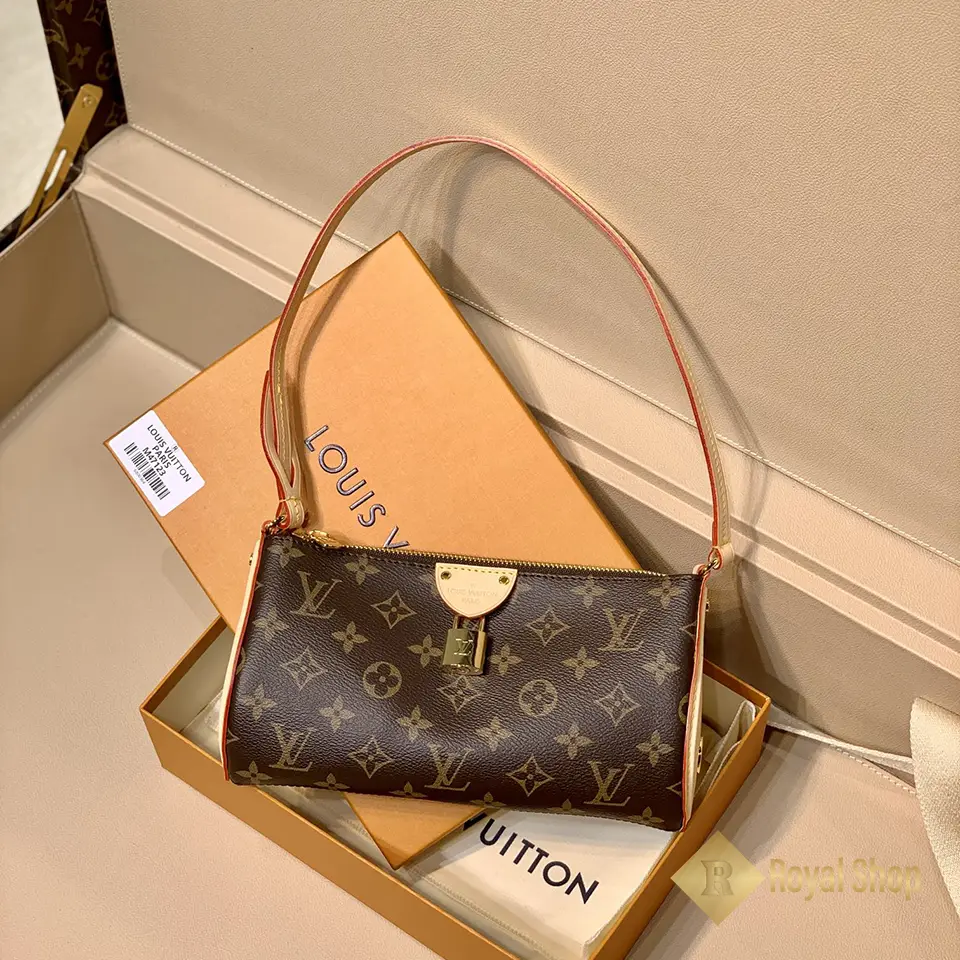 Túi đeo vai LV nữ Pochette M47123