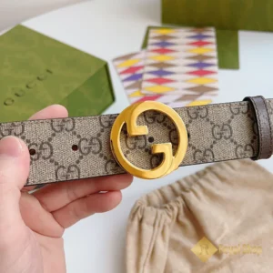 Chi tiết mặt khóa dây nịt Gucci nam BGC071021