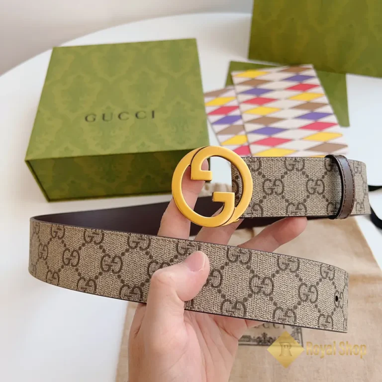 Trên tay dây nịt nam Gucci BGC071019