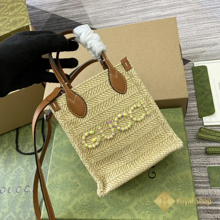 Túi xách nữ Gucci Lido Super mini 780083