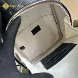 Bên trong Túi nam Gucci Jumbo GG crossbody màu đen GC766937