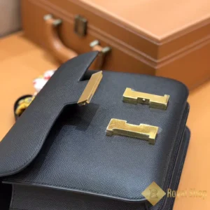 Bên trong Túi nữ Hermes Constance 23cm màu đen