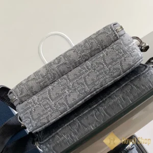 Đáy Túi nam Dior đeo chéo Zipped Pouch màu xám DR22412-1