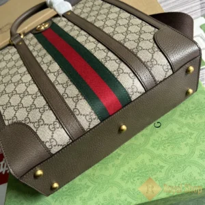 Đáy Túi xách nam Gucci Ophidia GG Tote màu nâu 724685