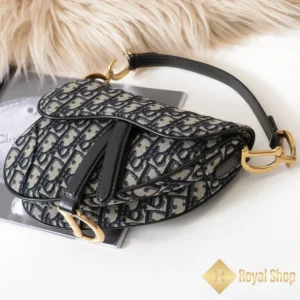 Đáy Túi xách nữ Dior Mini Saddle Bag M0456CTZQ_M928