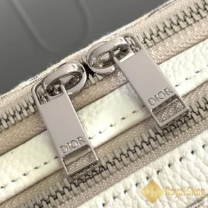 Khoá Túi nam Dior đeo chéo Zipped Pouch màu trắng DR22412-1