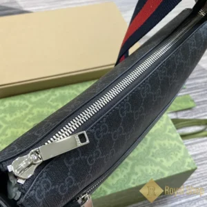 Khoá kéo Túi Gucci nam GG Supreme Messenger màu đen GC792081FADJA 1042