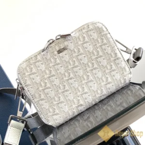 Túi nam Dior đeo chéo Zipped Pouch màu trắng DR22412-1