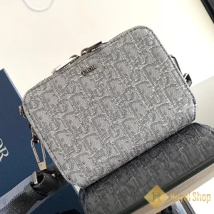 Túi nam Dior đeo chéo Zipped Pouch màu xám DR22412-1