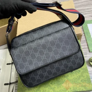 Túi nam Gucci Small GG crossbody màu đen GC795479