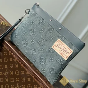 Túi nam LV cầm tay Pochette M82313