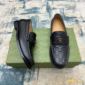 Giay-nam-Gucci-de-cao-loafer-mau-den-GC101103TV-1-2.webp