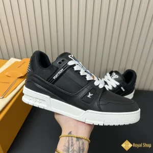 Giày nam LV Trainer Sneaker màu đen 1AD9W9 đẹp