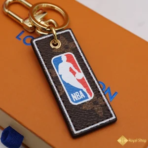 Móc khoá LVxNBA Monogram Letters Tab MP3019 đẹp