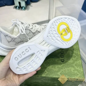 Phần đế Giày sneaker Gucci nam nữ thể thao Run màu trắng 758088TV