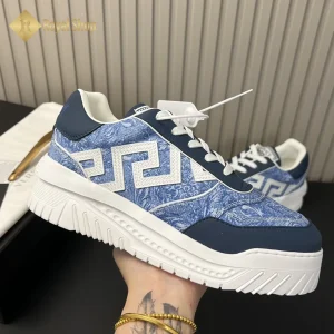 Trên tay Giày Versace nam sneaker buộc dây Greca Odissea VC100301D