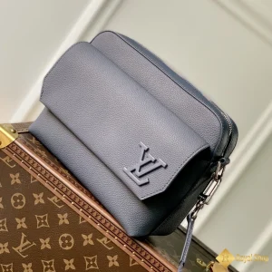 Túi LV nam đeo chéo Fastline Messenger màu xanh đậm M22611 chính hãng