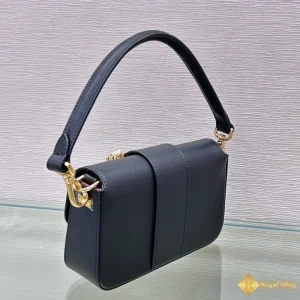 cận cảnh Túi nữ Fendi Versace by Fendi nữ Fandace Baguatte đen 102620