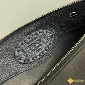 cận cảnh Túi xách Fendi nữ By The Way Selleria Medium đen 8BL155