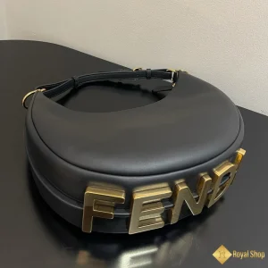 cận cảnh Túi xách nữ Fendi đen 102616