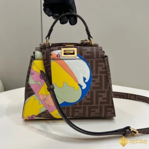 chi tiết Túi nữ xách Fendi Peekaboo nâu 8562