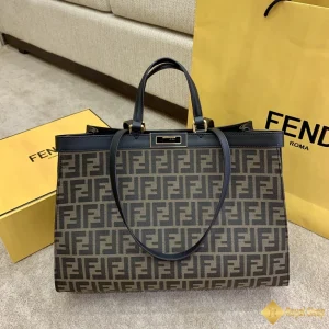 chi tiết Túi xách nữ Fendi Peekaboo X-Tote 102601