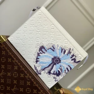 địa chỉ mua Túi nam LV cầm tay Pochette Voyage trắng M21681