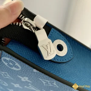 hình ảnh Túi nam LV cầm tay Pochette Voyage màu xanh M83099