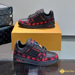 shop bán Giày Sneaker LV nam Trainer màu đen 102705