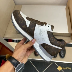 Giày LV nam sneaker Run Away CKL41242 2024