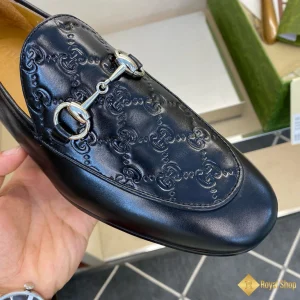 Giày loafer Gucci nam hoạ tiết GG dập chìm CKG421582093 2024