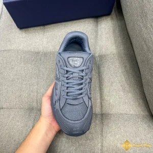 Giày sneaker Dior nam B30 grey CKD24065 được làm thủ công