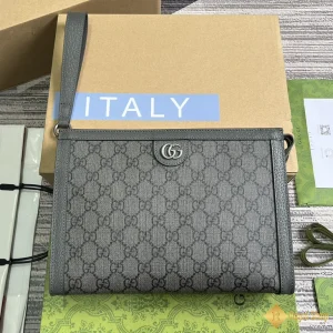 Túi Clutch nam Gucci GG Supreme màu xám760243