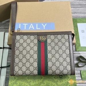 Túi Clutch nam Gucci GG Supreme viền nâu 760243