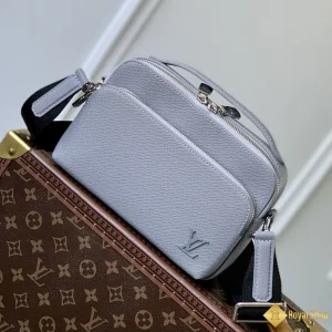 Túi LV nam Avenue Messenger taiga màu xám M11657 like auth