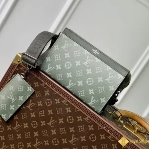 Túi LV nam Pochette đeo chéo xanh lá M81124 like auth