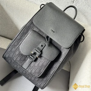 Túi balo nam Dior Saddle Backpack with Flap 1ADBA200YKS được làm thủ công