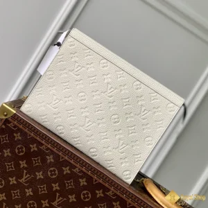 Túi clutch LV nam Pochette Voyage MM trắng M61692