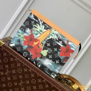 Túi clutch LV nam cầm tay Pochette Voyage nhiều hoạ tiết M83465