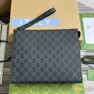 Túi nam Gucci cầm tay GG pouch ‎768255