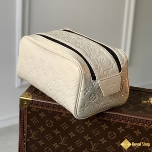 Túi nam LV Dopp Kit màu trắng M82576 hot