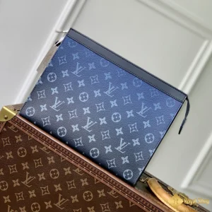 Túi nam LV cầm tay Pochette Eclipse màu xanh M61692